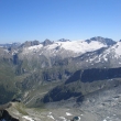 Velk� ledovec na ho�e Schwarzenstein 3369m.